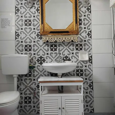 Center First Floor Apartmán *