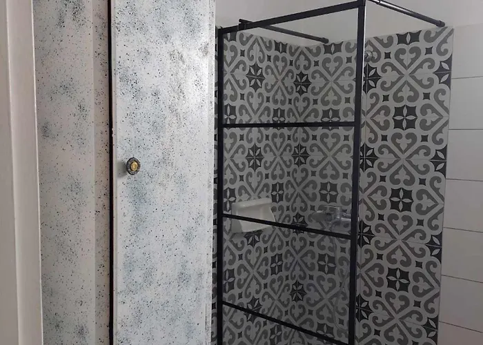 Center First Floor * Cós