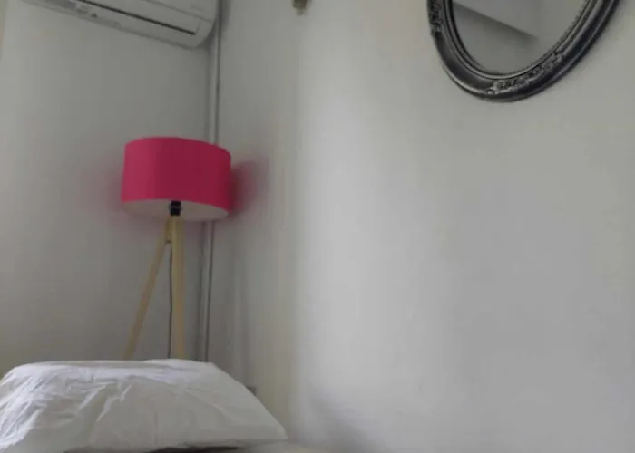 Center First Floor * Cós