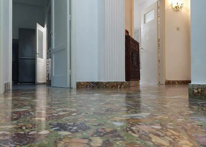 Center First Floor Apartamento *