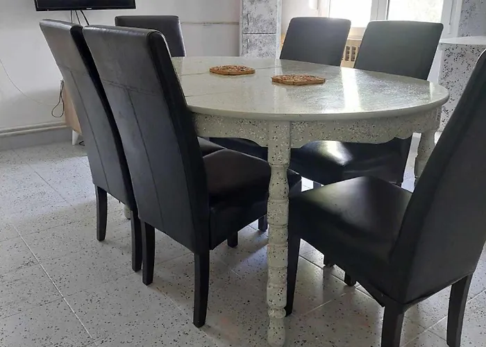 Center First Floor * Kos-Stadt